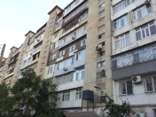 Satılır 4 otaqlı 100 m2 köhnə tikili Ukrayna dairəsi