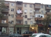 Satılır 2 otaqlı 45 m2 köhnə tikili Nəsimi bazarı