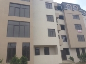 İcarəyə verilir 1 otaqlı 62 m2 yeni tikili Əhmədli m.