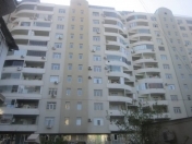 Satılır 3 otaqlı 140 m2 yeni tikili Elmlər Akademiyası m.