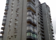 Satılır 8 otaqlı 140 m2 obyekt Memar Əcəmi m.