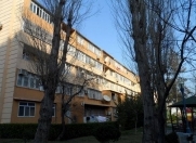 Satılır 3 otaqlı 70 m2 köhnə tikili Rusiya səfirliyi