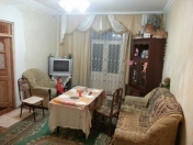 Satılır 3 otaqlı 103 m2 köhnə tikili 28 may