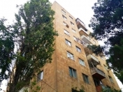 İcarəyə verilir 4 otaqlı 100 m2 köhnə tikili Elmlər Akademiyası m.