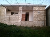 Satılır 3 otaqlı 110 m2 həyət evi Binə