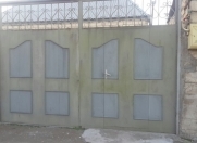 Satılır 4 otaqlı 10000 m2 həyət evi Mehdiabad