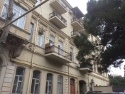 Satılır 2 otaqlı 60 m2 köhnə tikili İçəri Şəhər m.