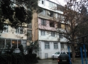 Satılır 4 otaqlı 100 m2 köhnə tikili Bakıxanov