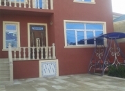 Satılır 4 otaqlı 200 m2 həyət evi Beşmərtəbə