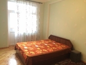 İcarəyə verilir 2 otaqlı 85 m2 yeni tikili İnşaatçılar m.