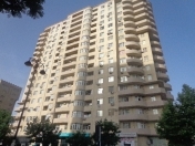 Satılır 4 otaqlı 150 m2 yeni tikili Yasamal parkı