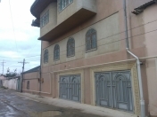 Satılır 11 otaqlı 400 m2 həyət evi Aviasiya Akademiyası Universiteti