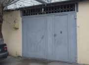 İcarəyə verilir 2 otaqlı 250 m2 həyət evi Tibb Universiteti