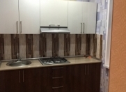 İcarəyə verilir 2 otaqlı 45 m2 köhnə tikili Memar Əcəmi m.