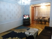 Satılır 3 otaqlı 110 m2 köhnə tikili Montin