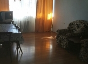 Satılır 4 otaqlı 120 m2 köhnə tikili Gənclik m.