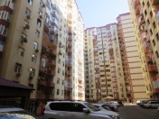 Satılır 3 otaqlı 77 m2 yeni tikili İnşaatçılar m.
