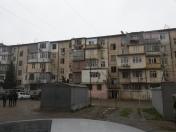 Satılır 3 otaqlı 75 m2 köhnə tikili 4 mkr