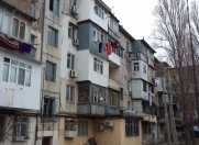 Satılır 2 otaqlı 55 m2 köhnə tikili 1 mkr