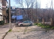 Satılır 3 otaqlı 78 m2 köhnə tikili Memar Əcəmi m.