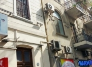 Satılır 2 otaqlı 50 m2 köhnə tikili Nizami kinoteatrı