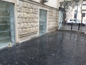 Satılır 3 otaqlı 100 m2 obyekt Nərimanov heykəli