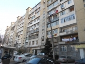 Satılır 2 otaqlı 65 m2 köhnə tikili Ayna Sultanova heykəli