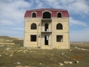 Satılır 8 otaqlı 450 m2 həyət evi Saray