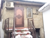 Satılır 2 otaqlı 47 m2 həyət evi Keşlə