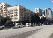 Satılır 3 otaqlı 100 m2 köhnə tikili Nizami m.