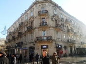 Satılır 5 otaqlı 200 m2 köhnə tikili Sahil m.