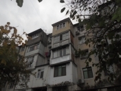 Satılır 1 otaqlı 32 m2 köhnə tikili 2 mkr