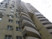 Satılır 3 otaqlı 102 m2 yeni tikili İnşaatçılar m.