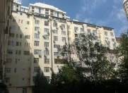 Satılır 1 otaqlı 45 m2 köhnə tikili Memar Əcəmi m.