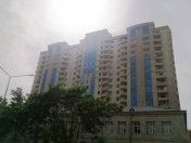 İcarəyə verilir 4 otaqlı 180 m2 yeni tikili 28 May m.