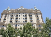 İcarəyə verilir 3 otaqlı 110 m2 ofis İçəri Şəhər m.