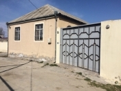 Satılır 4 otaqlı 140 m2 həyət evi Əmircan