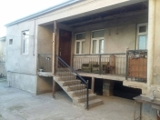 Satılır 4 otaqlı 200 m2 bağ evi Xırdalan