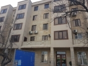 Satılır 2 otaqlı 50 m2 köhnə tikili Qələbə dairəsi