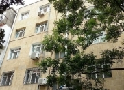 Satılır 4 otaqlı 90 m2 köhnə tikili Əhmədli