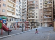 Satılır 3 otaqlı 102 m2 yeni tikili İnşaatçılar m.