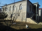 Satılır 10 otaqlı 300 m2 həyət evi Sulutəpə