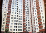 Satılır 2 otaqlı 80 m2 yeni tikili İnşaatçılar m.