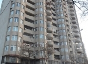 İcarəyə verilir 4 otaqlı 170 m2 yeni tikili Gənclik m.
