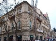 İcarəyə verilir 3 otaqlı 80 m2 köhnə tikili İçəri Şəhər m.