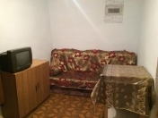 İcarəyə verilir 2 otaqlı 30 m2 həyət evi Ayna Sultanova heykəli