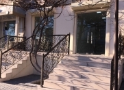 Satılır 2 otaqlı 60 m2 obyekt Xalqlar Dostluğu m.