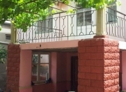 Satılır 6 otaqlı 140 m2 həyət evi Qaraçuxur