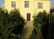 Satılır 6 otaqlı 202 m2 bağ evi Saray