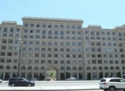 Satılır 3 otaqlı 580 m2 obyekt 28 May m.